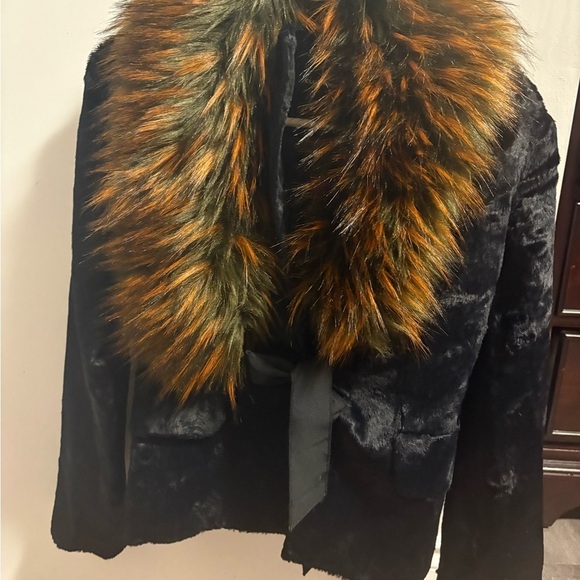 Club Monaco Jackets & Blazers - Club Monaco Black Teddy Jacket with Faux Fur Trim